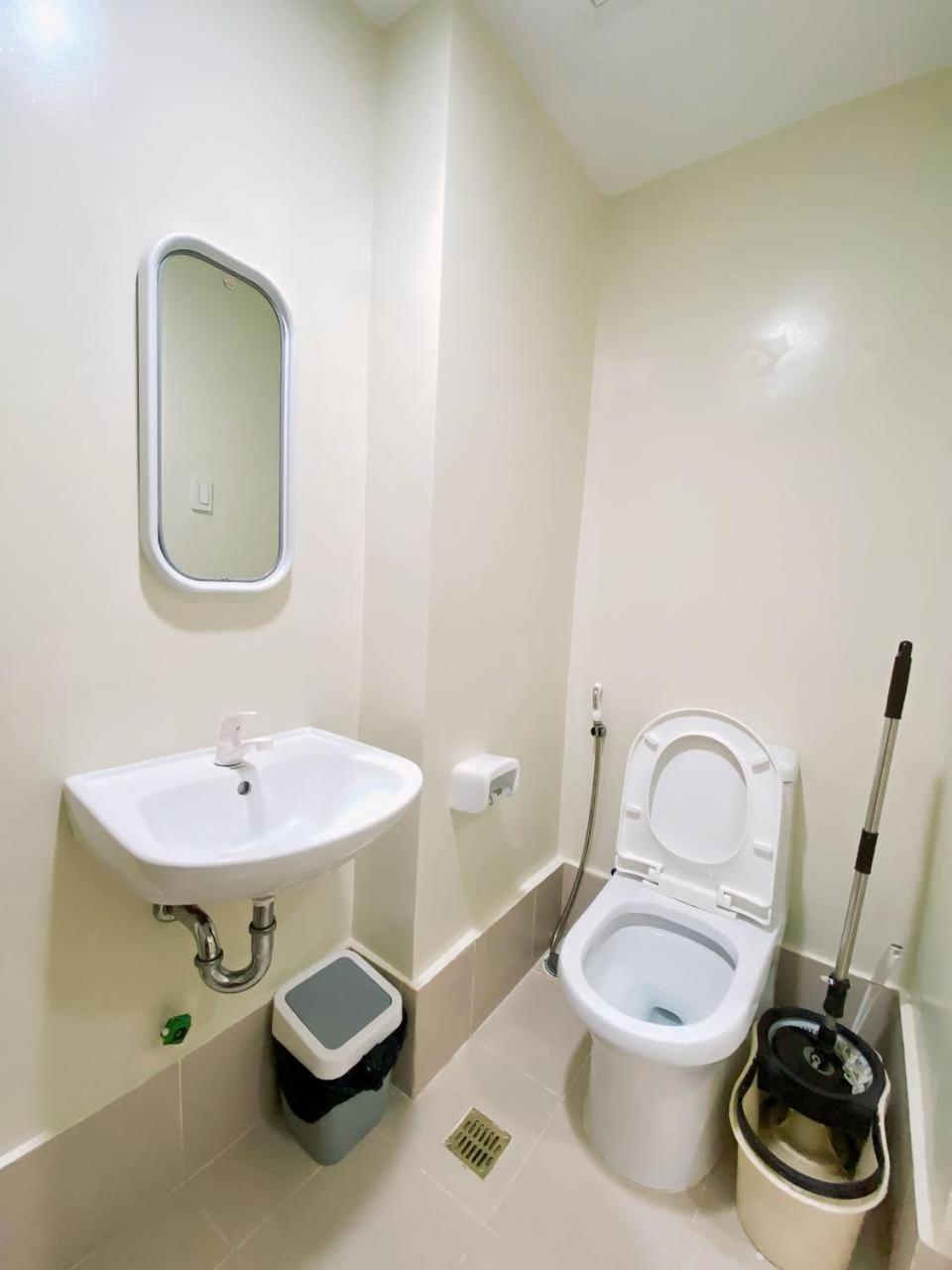 Cozynest Rentals At Brenthill Condominium バギオ エクステリア 写真